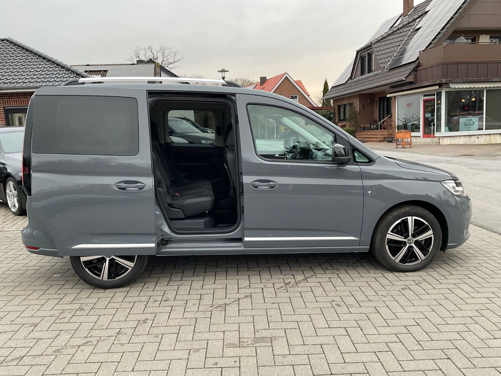 Fahrzeugabbildung Volkswagen Caddy 2.0 TDI DSG,Auto,Style,Navi,ACC,LED