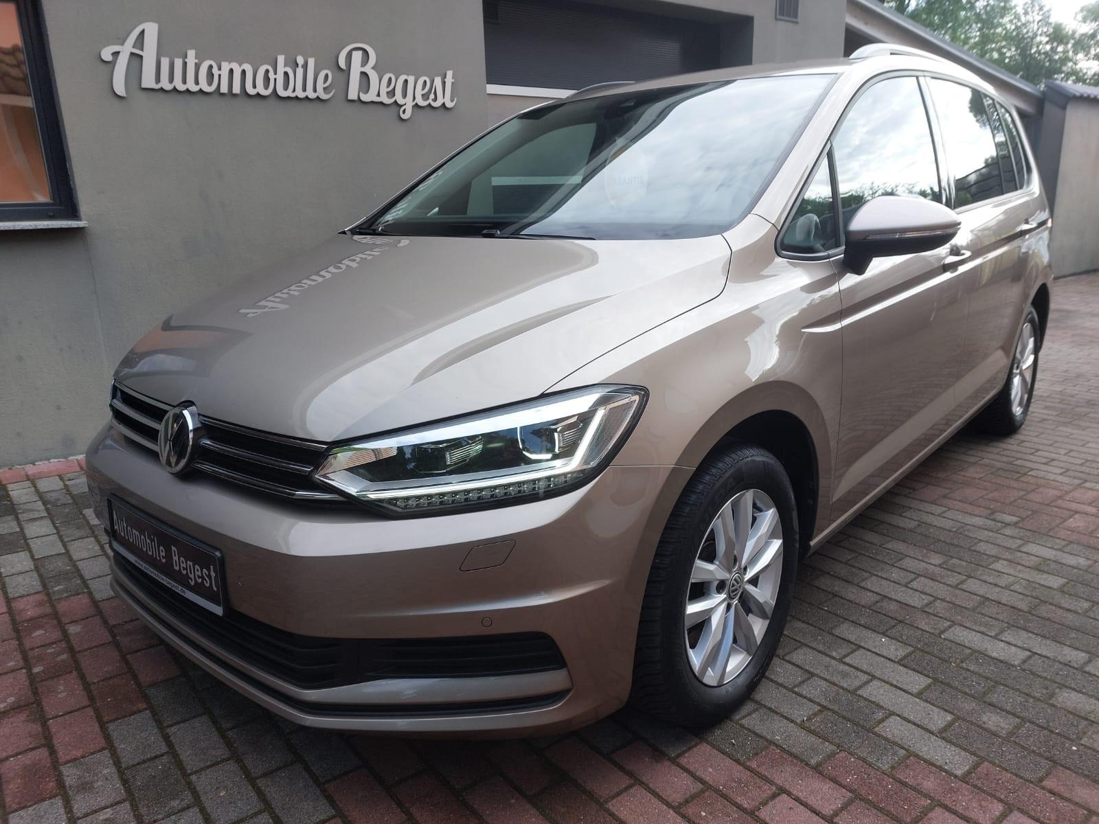 Volkswagen Touran 2.0 TDi+AUTOMATIK+150PS+KAM+AHK+ACC+LED