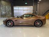Ferrari California 4.3 V8 4-Sitzer - Ferrari California: Cabrio