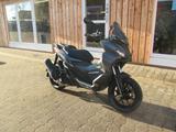 Aprilia SR GT 125 - APRILIA SR GT 125