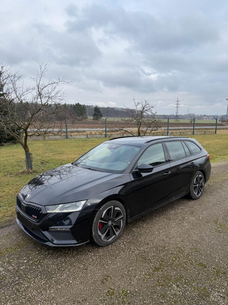 Skoda Octavia 2.0 TDI DSG RS COMBI