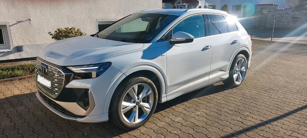Audi Q4