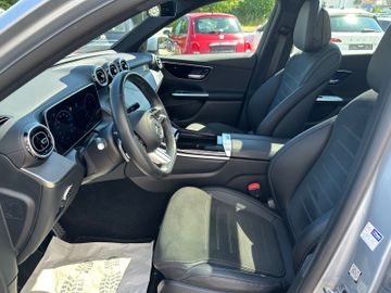Fahrzeugabbildung Mercedes-Benz GLC 200 4Matic AMG Line Pano 20"