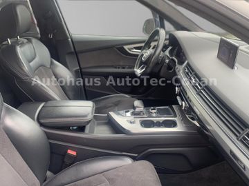 Audi Q7 - 8