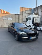 BMW 740D XDrive FACELIFT M Paket - BMW 740 in Duisburg