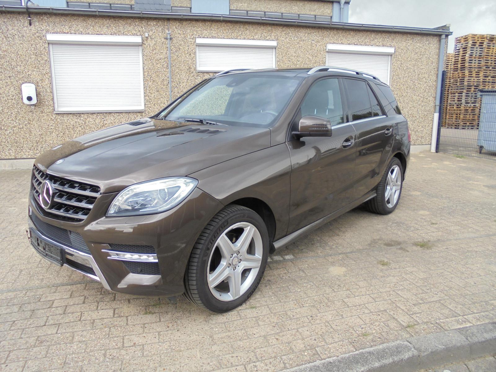Mercedes-Benz ML 350 CDI BlueTec 4Matic AMG-Line Panorama