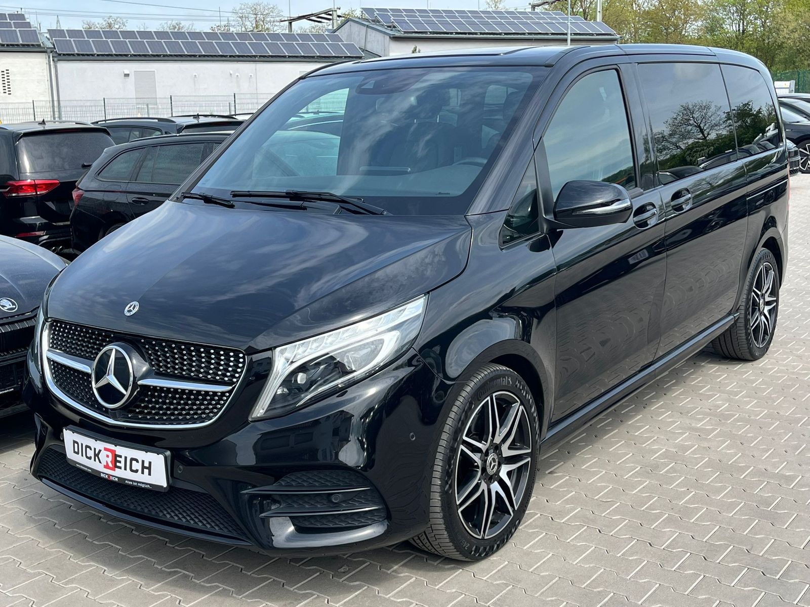 Fahrzeugabbildung Mercedes-Benz V 250 d EDITION 21 kompakt AMG NIGHT*LED*LEDER