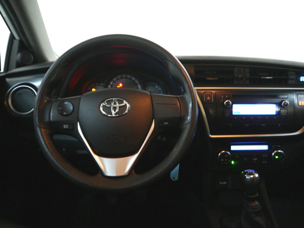 Toyota Auris Touring Sports