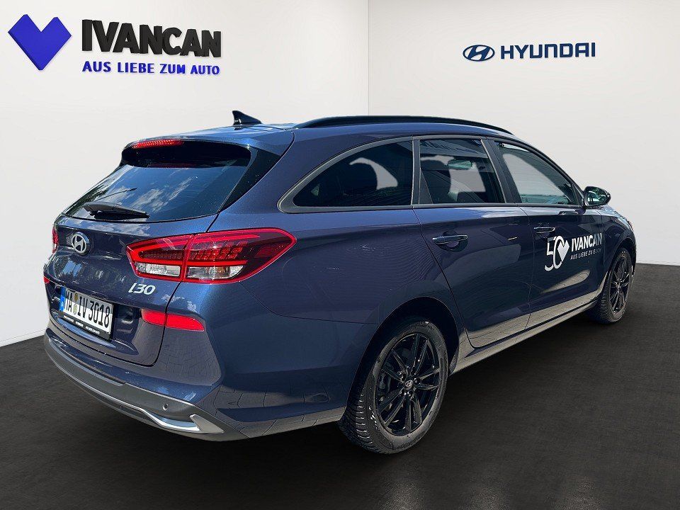 Fahrzeugabbildung Hyundai i30 Kombi 1.0T 100PS DCT ADVANTAGE Plus-Paket