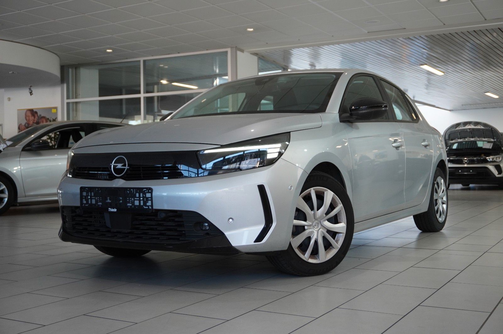 Fahrzeugabbildung Opel Corsa F 1.2 FACELIFT NAVI/LED/KAMERA/VIRTU./DAB+