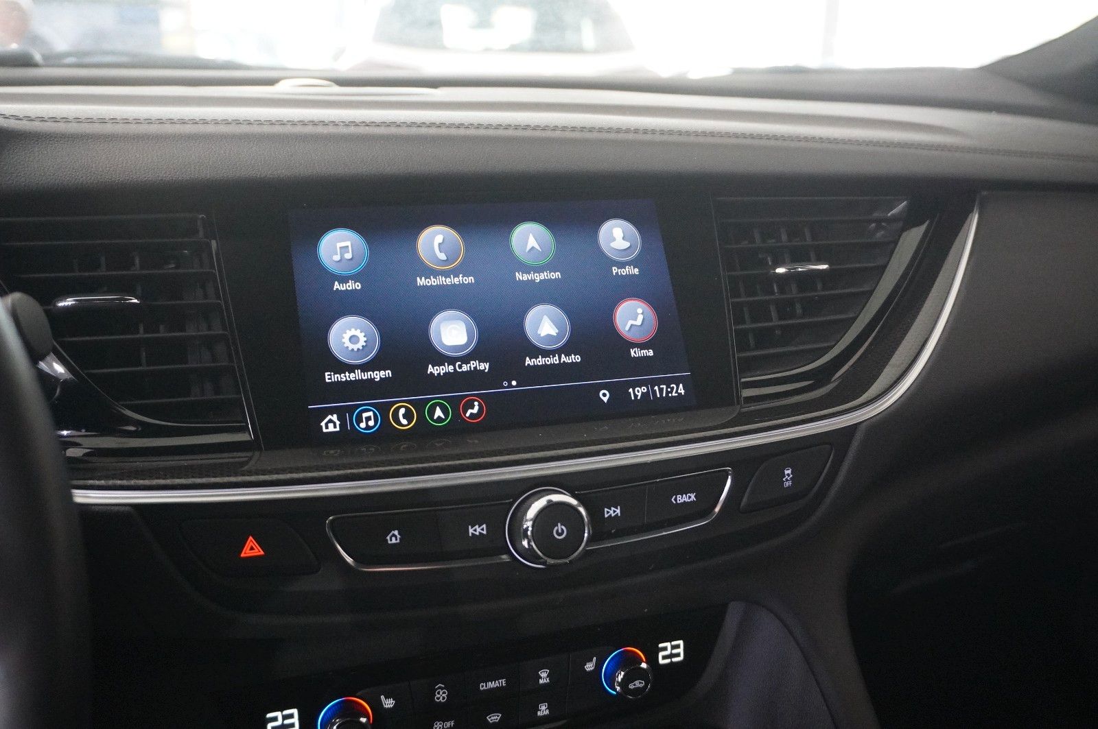 Fahrzeugabbildung Opel Insignia B ST 2.0D ELEGANCE NAVI/LED/KAMERA/DAB+