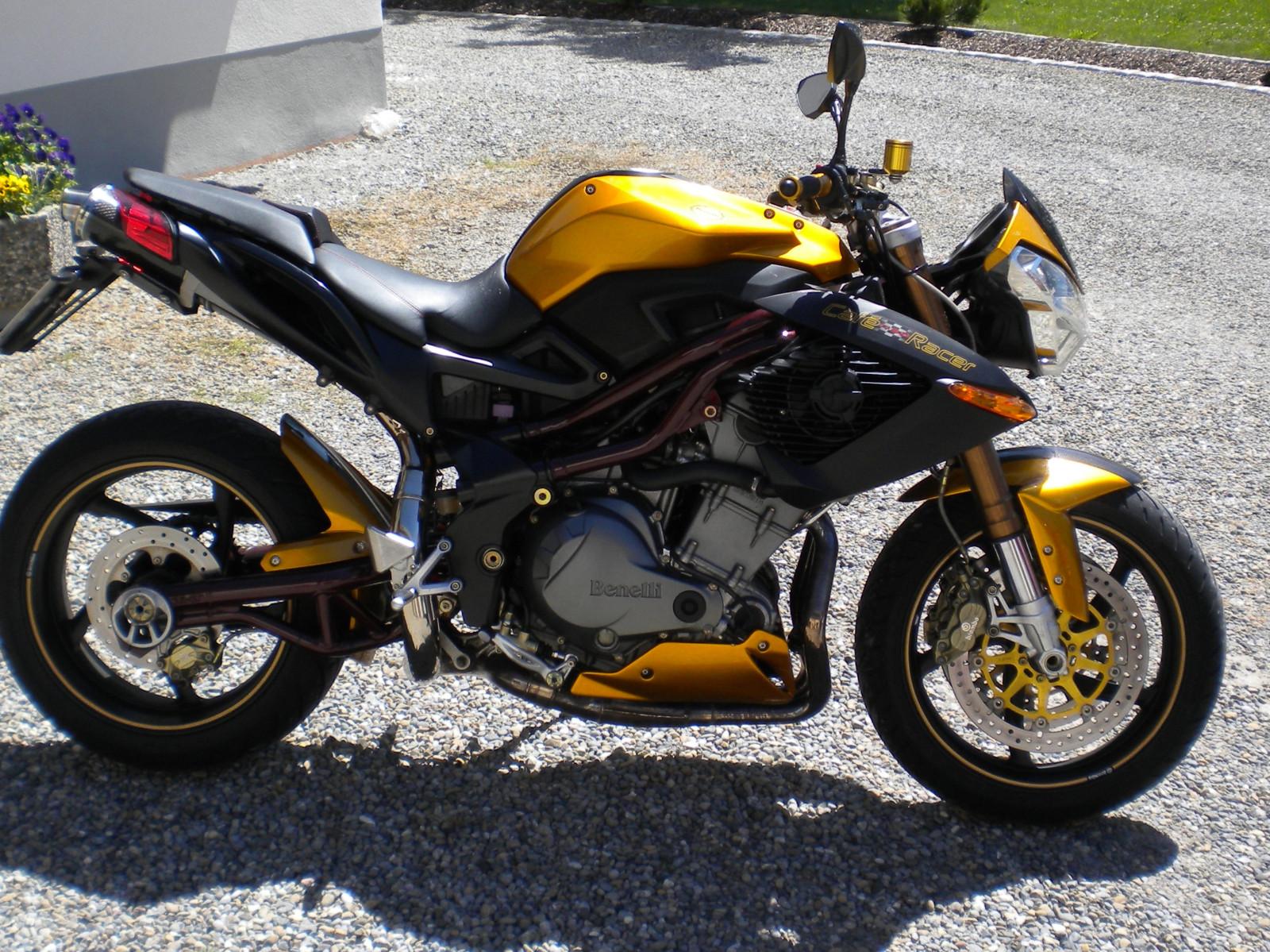 Benelli TNT 1130 Cafe Racer