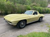 Corvette C2 coupe mit 5-Gang Schaltgetriebe - Corvette aus 1965