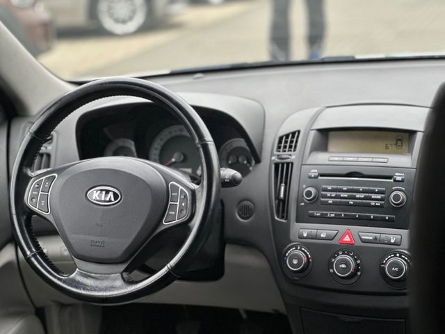 Kia cee’d / Ceed cee&apos;d LX EXPORT