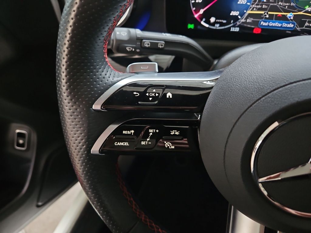 Fahrzeugabbildung Mercedes-Benz CLA 200 SB AMG AHK Pano Totwi. LED SHZ Sport DAB