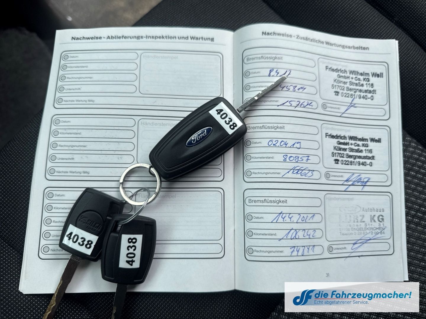 Fahrzeugabbildung Ford Transit Custom Kombi 300 L1 2.2 TDCi *4038 *EXPO