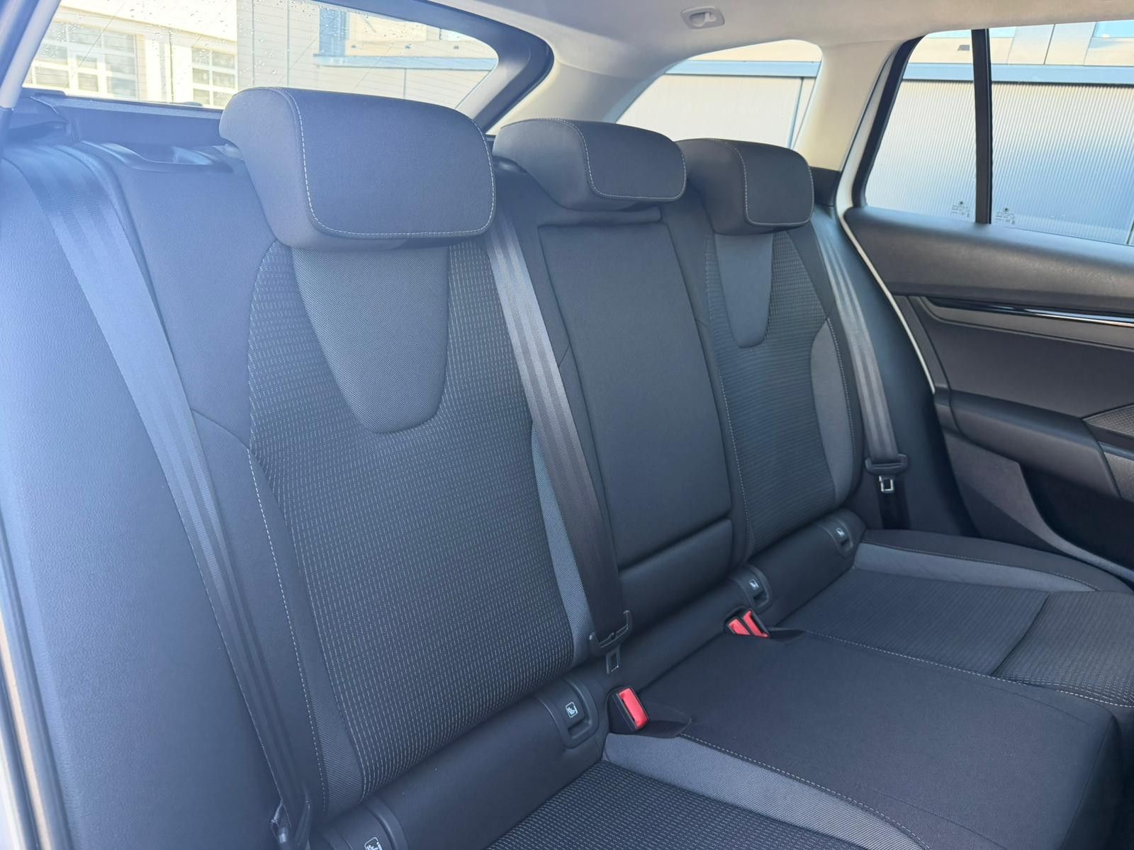 Fahrzeugabbildung SKODA Octavia Combi Ambition