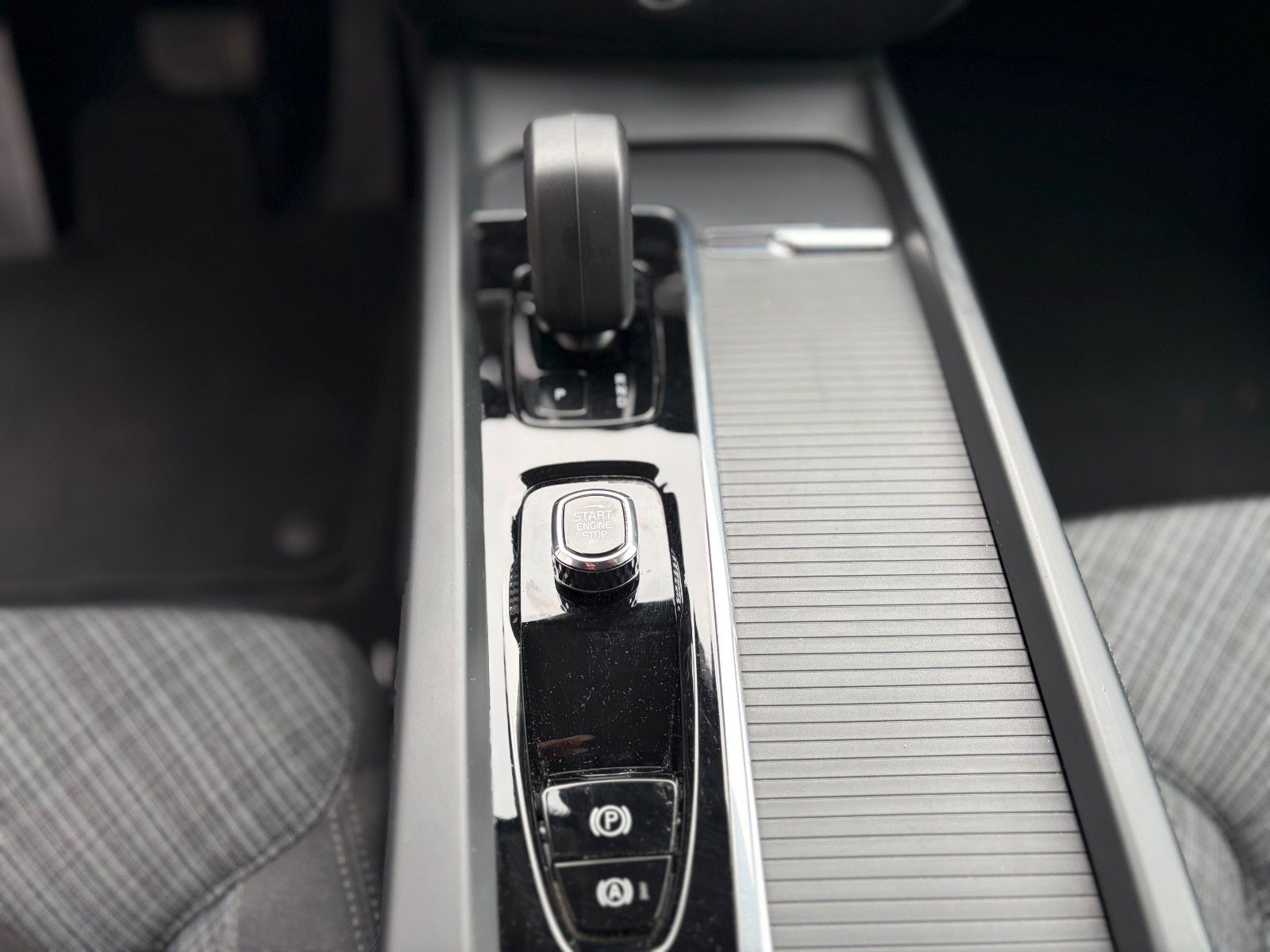 Fahrzeugabbildung Volvo V60 Kombi Core