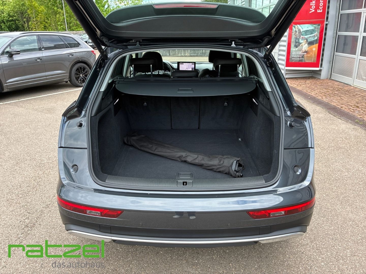 Fahrzeugabbildung Audi Q5 40 TDI quattro S tronic Navi LED RFK Virtual