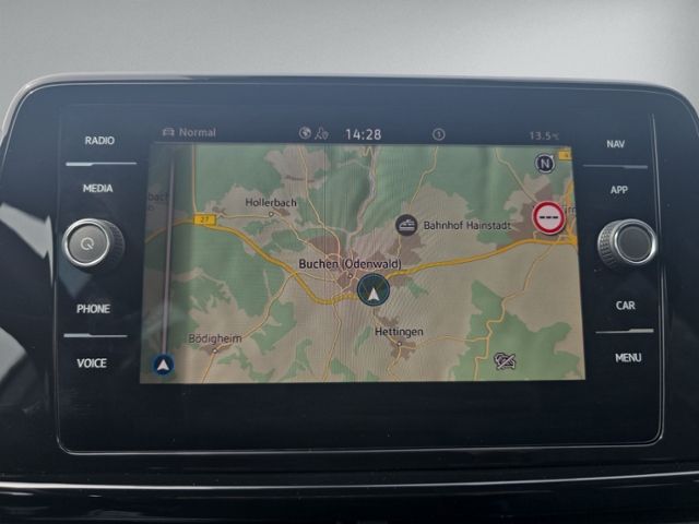 T-Roc 1.5 TSI DSG R-LINE PANO+IQ.LIGHT+RFK+NAVI+