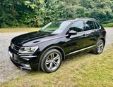 Volkswagen Tiguan 1.5 TSI R-Line Navi/SHZ/Winter/PDC/8fach - Volkswagen Tiguan in Wuppertal