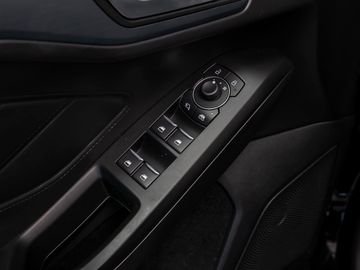 Ford Focus Turnier 1.0 Active Spurhalteassistent Navi