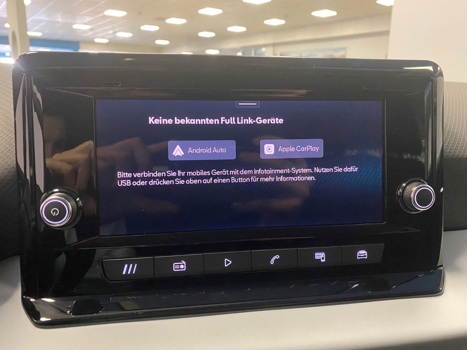 Fahrzeugabbildung SEAT Ibiza 1.0 TSI 85kW Style++KLIMA+APP+5J. GARANTIE