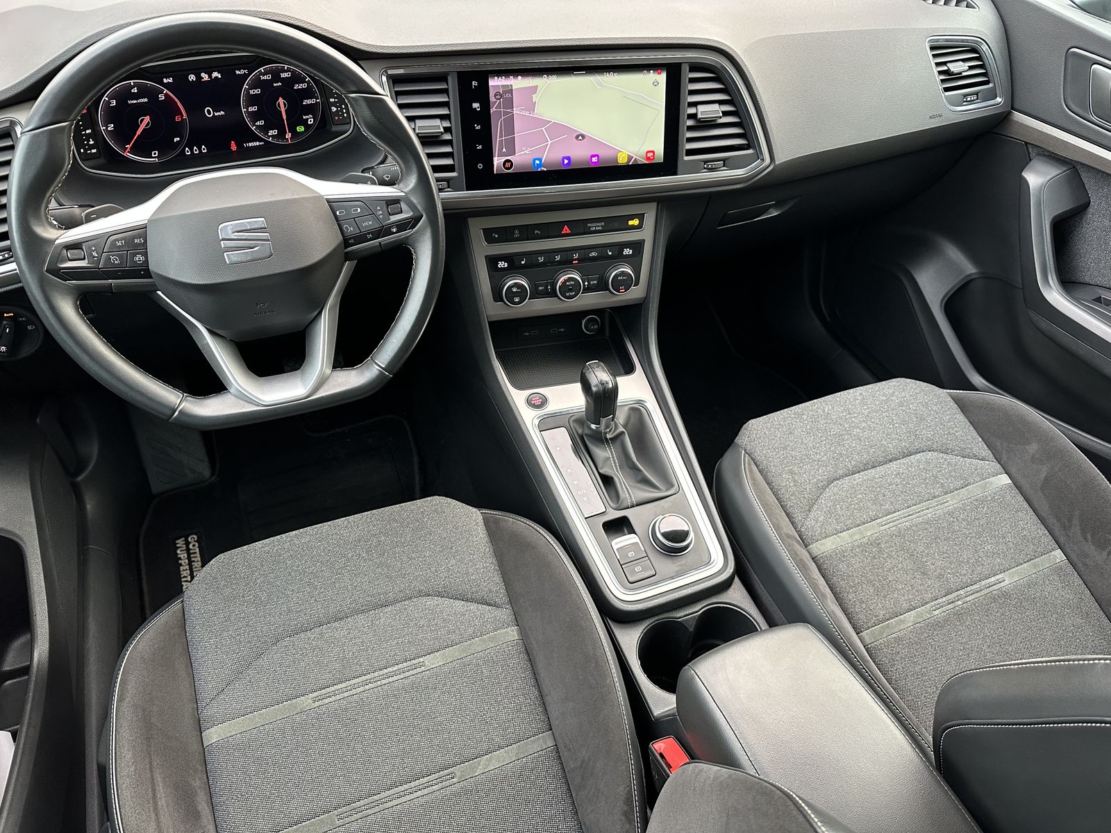 Fahrzeugabbildung SEAT Ateca 2.0 TDI DSG Xperience NAV+LED+VCOCK+WINTER