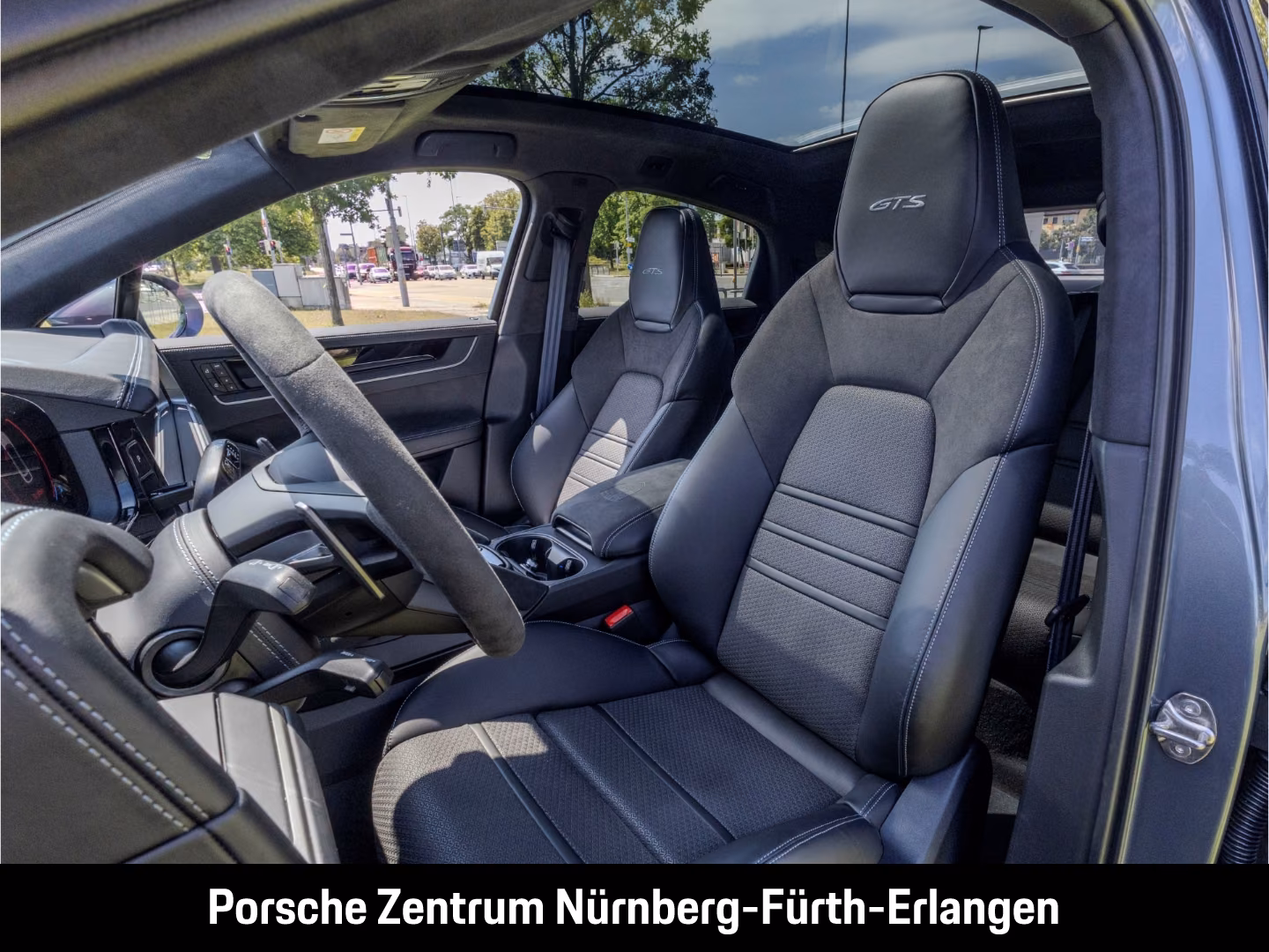 Porsche Cayenne GTS Coupe BOSE Pano LED-Matrix HUD InnoD