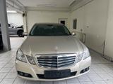 Mercedes-Benz E 250 E Limousine E 250 CGI BlueEfficiency - Mercedes-Benz E 250 mit Benzin-Antrieb: Limousine