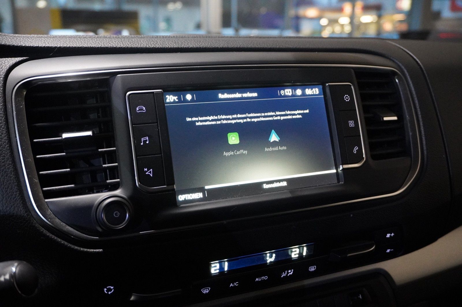 Fahrzeugabbildung Opel Zafira Life 2.0D "M" EDITION 8-SITZ NAVI/HUD/DAB