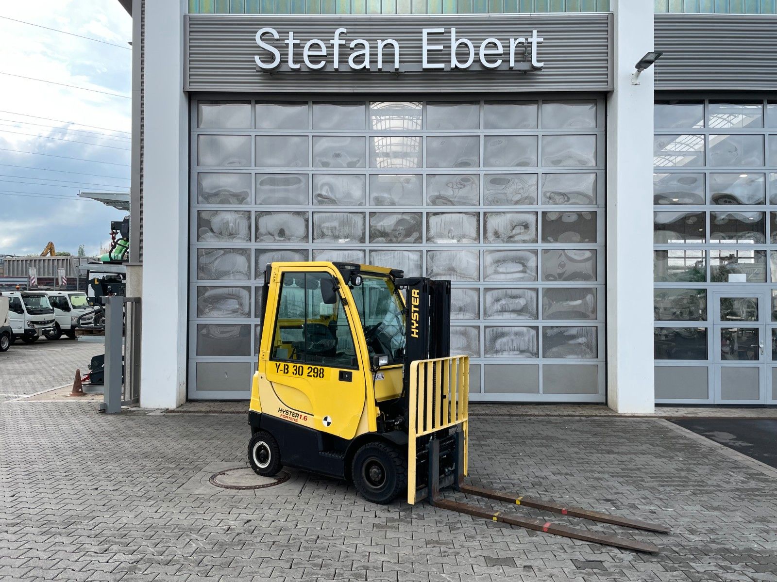 Fahrzeugabbildung Hyster H1.6 FT /  HH: 4.45m / 2.107h / SS