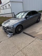 Mercedes-Benz E 400 d 4MATIC Autom. - AMG Optic - Mercedes-Benz E 400 mit Diesel-Antrieb: Limousine