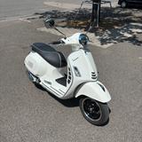 Vespa GTS 300 Super HPE - 1. Hand - Top Zustand - Vespa Motorräder in Stuttgart