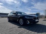 BMW 530d xDrive Touring, Luxury Line, Pano, 360, HUP - BMW 530: Kombi, 530d Xdrive