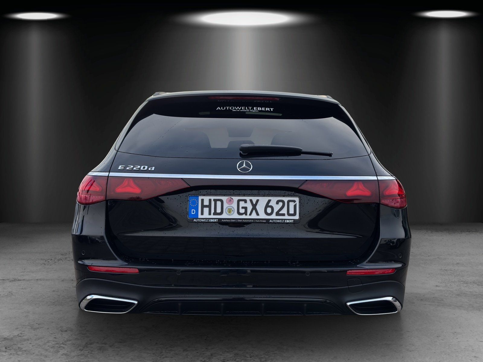 Fahrzeugabbildung Mercedes-Benz E 220 d T  AMG 360° DigLight Burm Pano Sitzklima