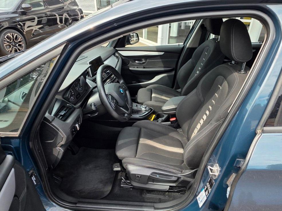 BMW 218 2015 — photo 11