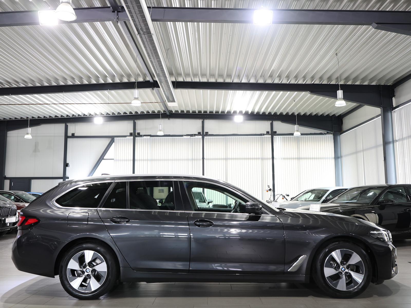 BMW 520i Touring BUSINESS GREY & BROWN / PANORAMA