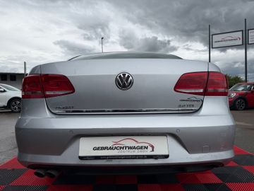 Volkswagen Passat - 9