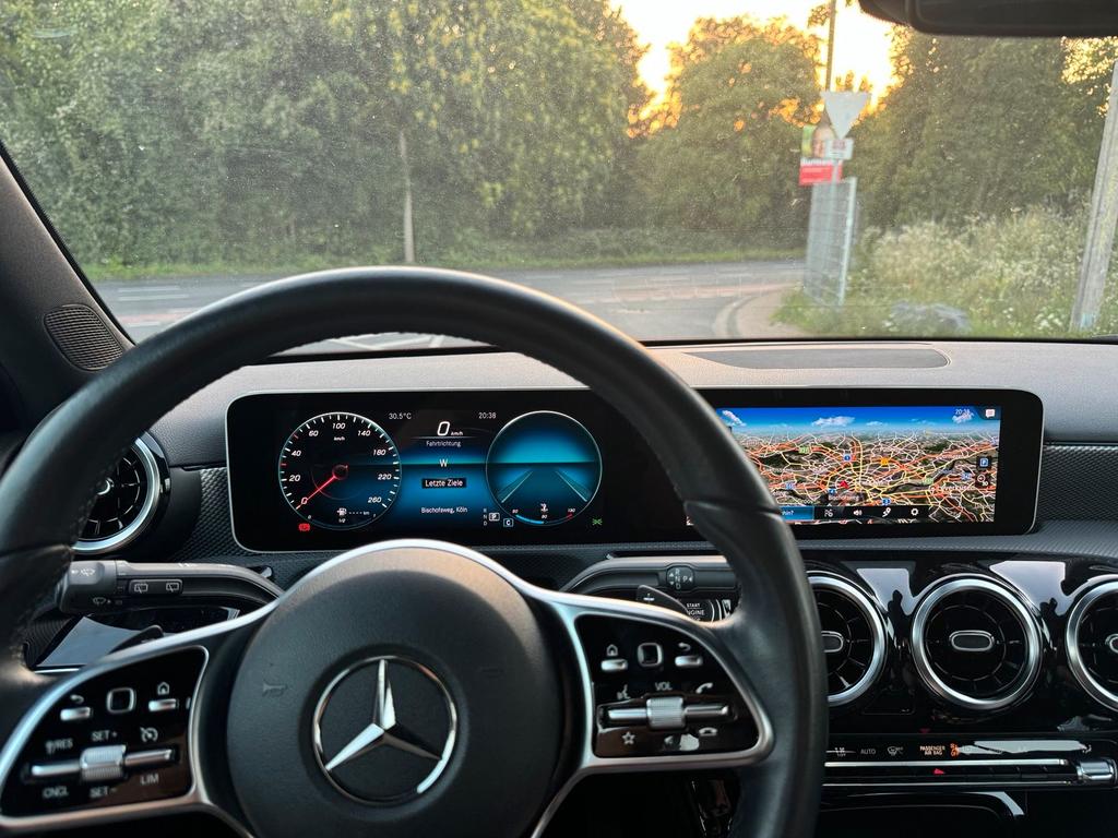 Mercedes-Benz A 200