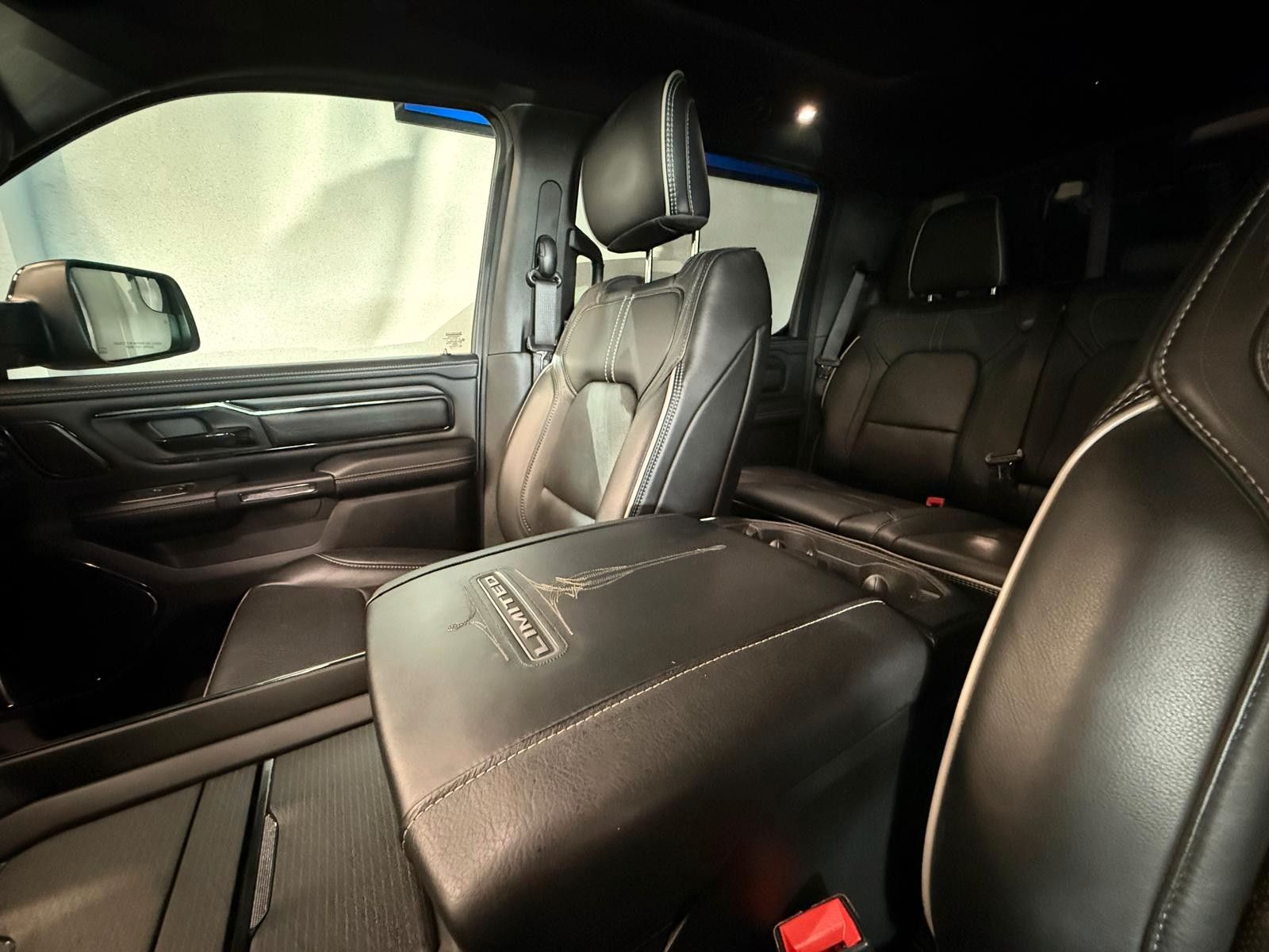 Fahrzeugabbildung Dodge LIMITED NIGHT ALU-CAB PRINS LPG AUS 1. HAND
