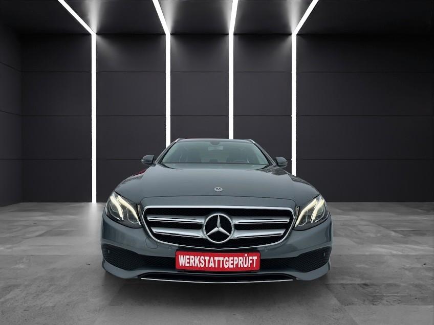 Mercedes-Benz E 220 d 4Matic-T-Avantgarde/LED/Kamera/Navi/KeyF