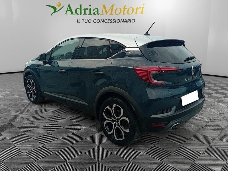 Renault Captur E-Tech plug-in hybrid 1.6 PHEV E- imagem 3