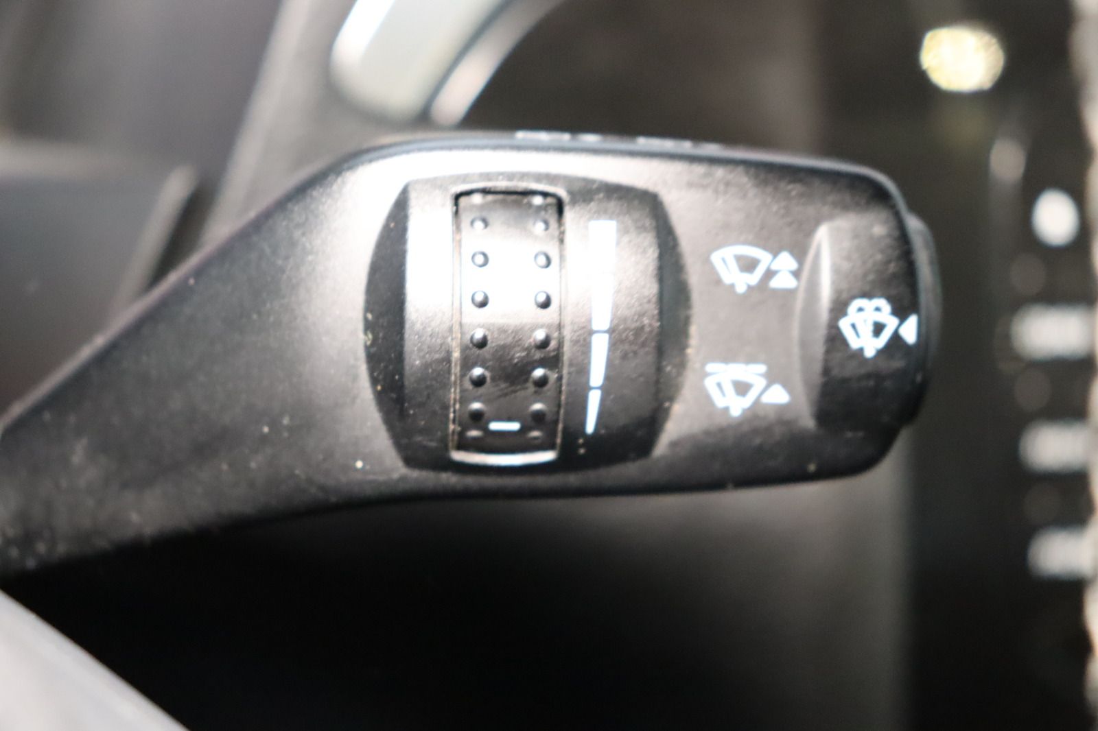 Fahrzeugabbildung Ford S-MAX 2.0 TDCi Sitzhzg./-lüftung * PDC * Tempom.