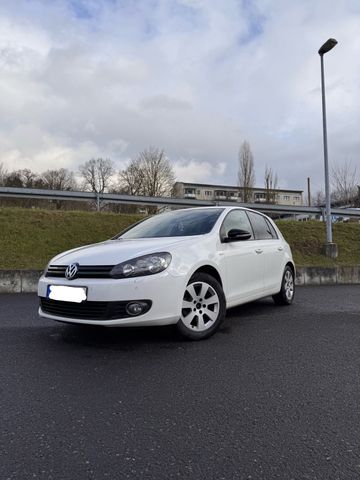 Volkswagen VW Golf 6 in weiß