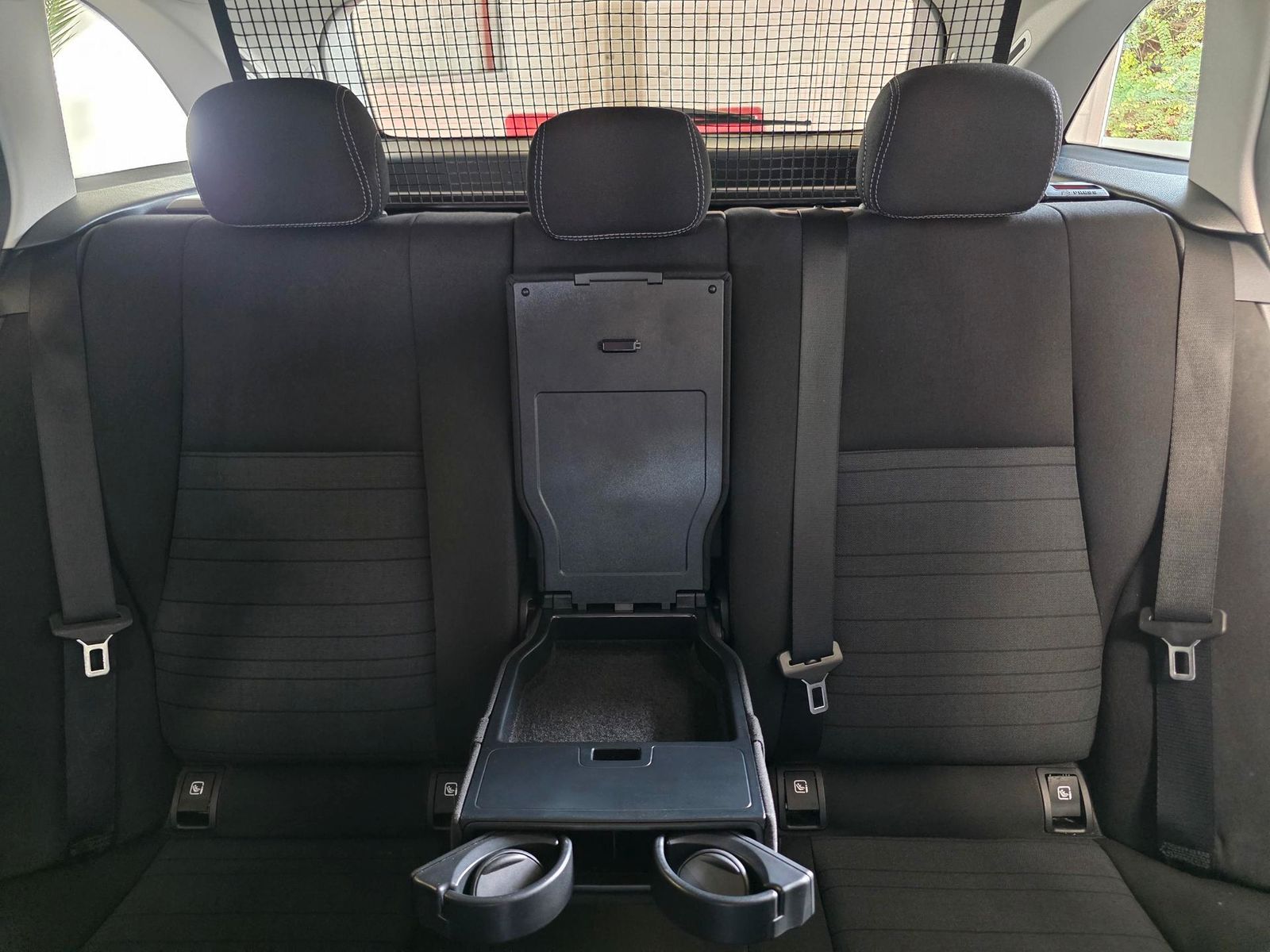 Fahrzeugabbildung Mercedes-Benz C180T Autom. /LED/Navi/3x Klima/Totwinkel/CAM