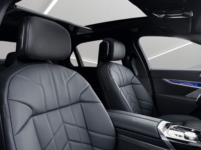 Foto Nummer 9: BMW 740d xDrive
