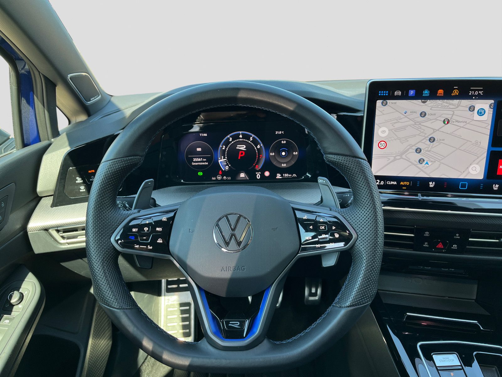 Volkswagen Golf VIII R 2.0TSI BlackSty 4Motion DSG HuD Pano foto 9