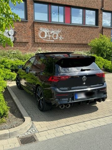 Volkswagen VW Golf 8 R / Akrapovic/ Panoramadach / Le...