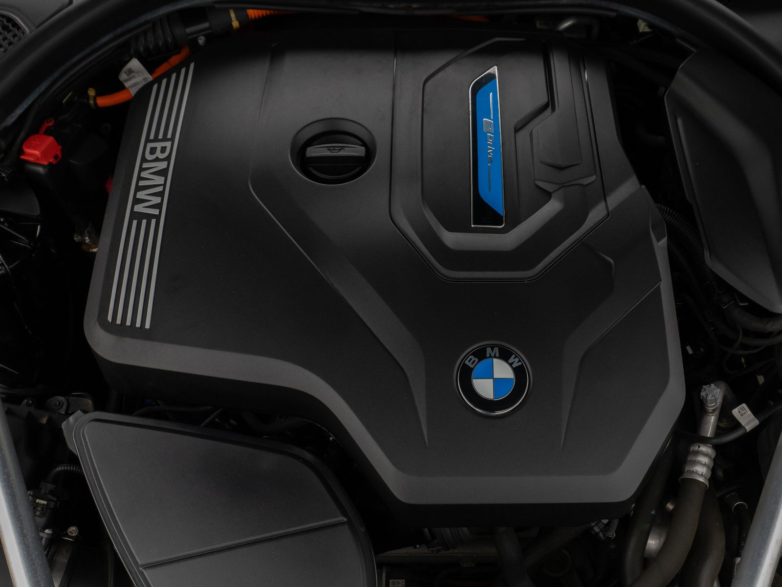 Fahrzeugabbildung BMW 520e  Laser 360° HUD DAB H/K ACC Alarm Komfort